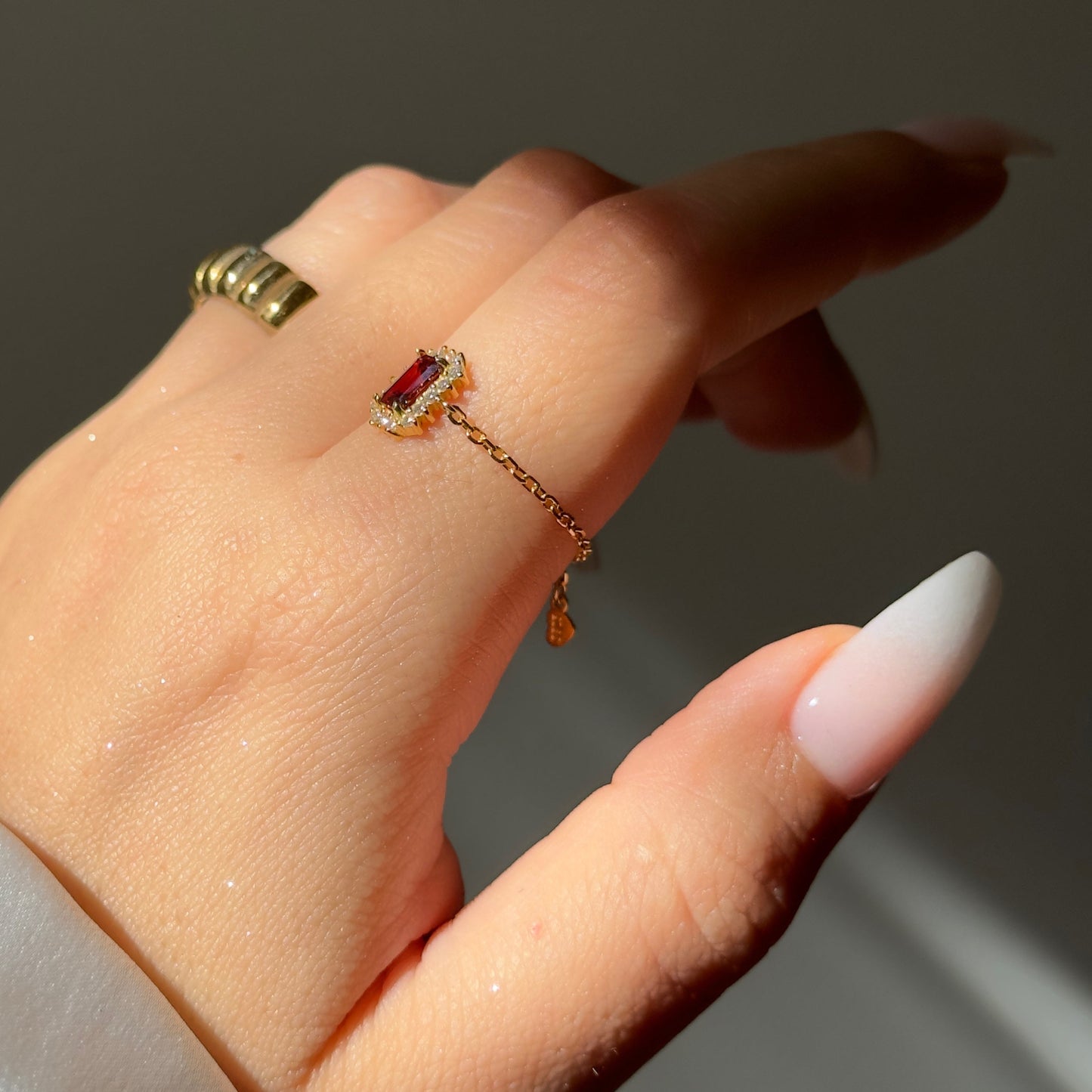 Vintage Halo Adjustable Chain Ring – Emerald or Garnet Stone