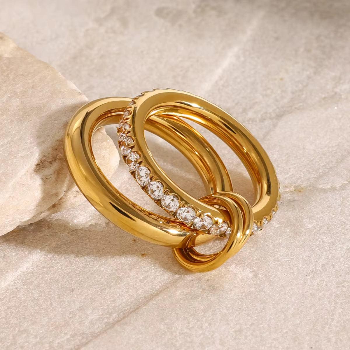 CONNECTION Double Crystal Ring
