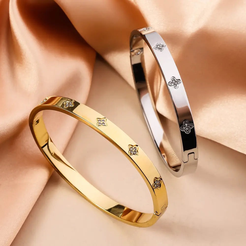 Stars Bangle Bracelet