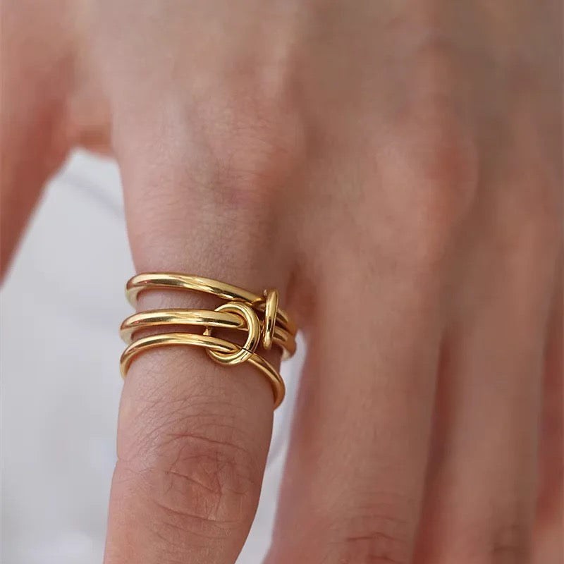 CONNECTION Triple Loop Ring – Silber