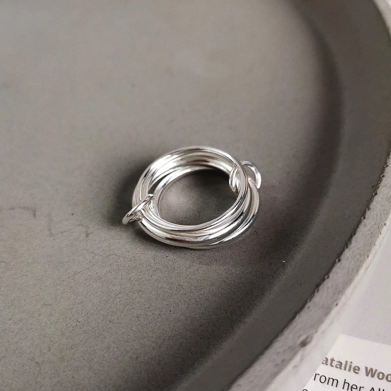 CONNECTION Triple Loop Ring – Silber