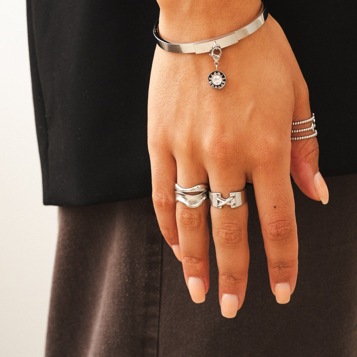 Detailaufnahme des Corset Rings Silber