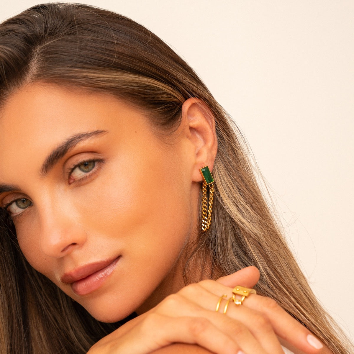 Emerald Cuban Hängeohrringe Gold in Geschenkbox