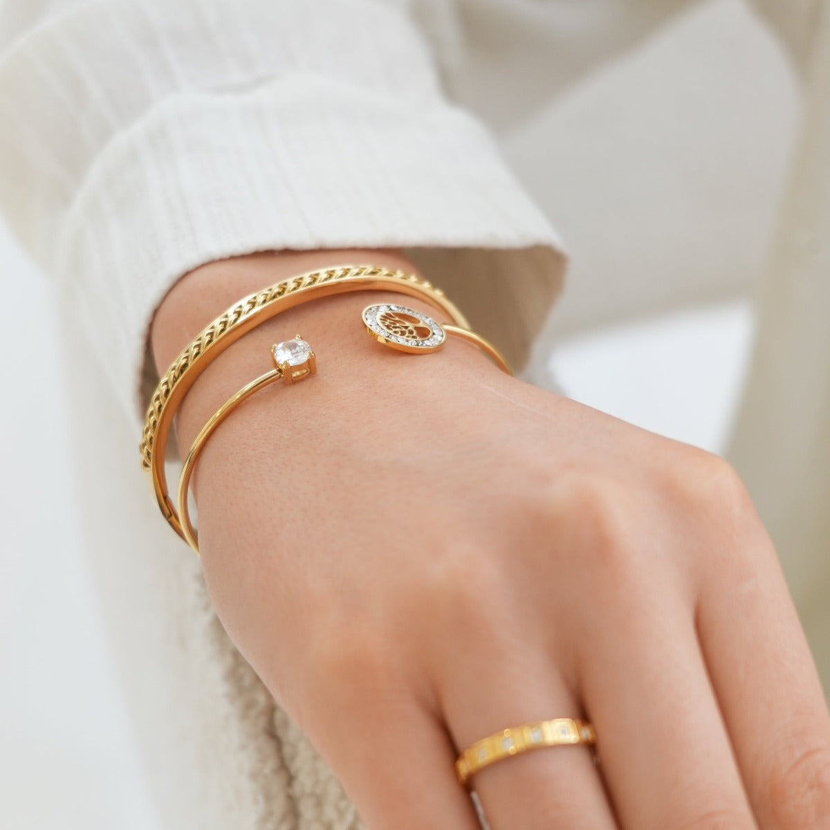 Lebensbaum Stein Armreif Gold in Geschenkbox