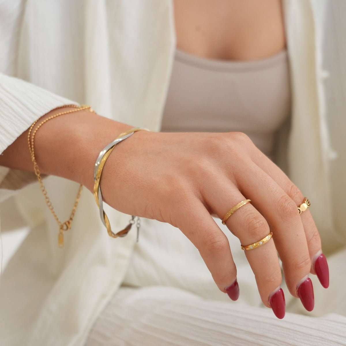 Detailaufnahme des Leuven Surface Rings Gold