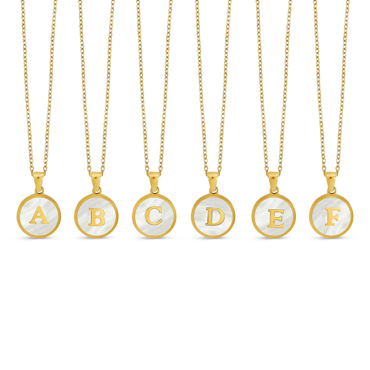 Detailaufnahme der Marble Initial Halskette Gold