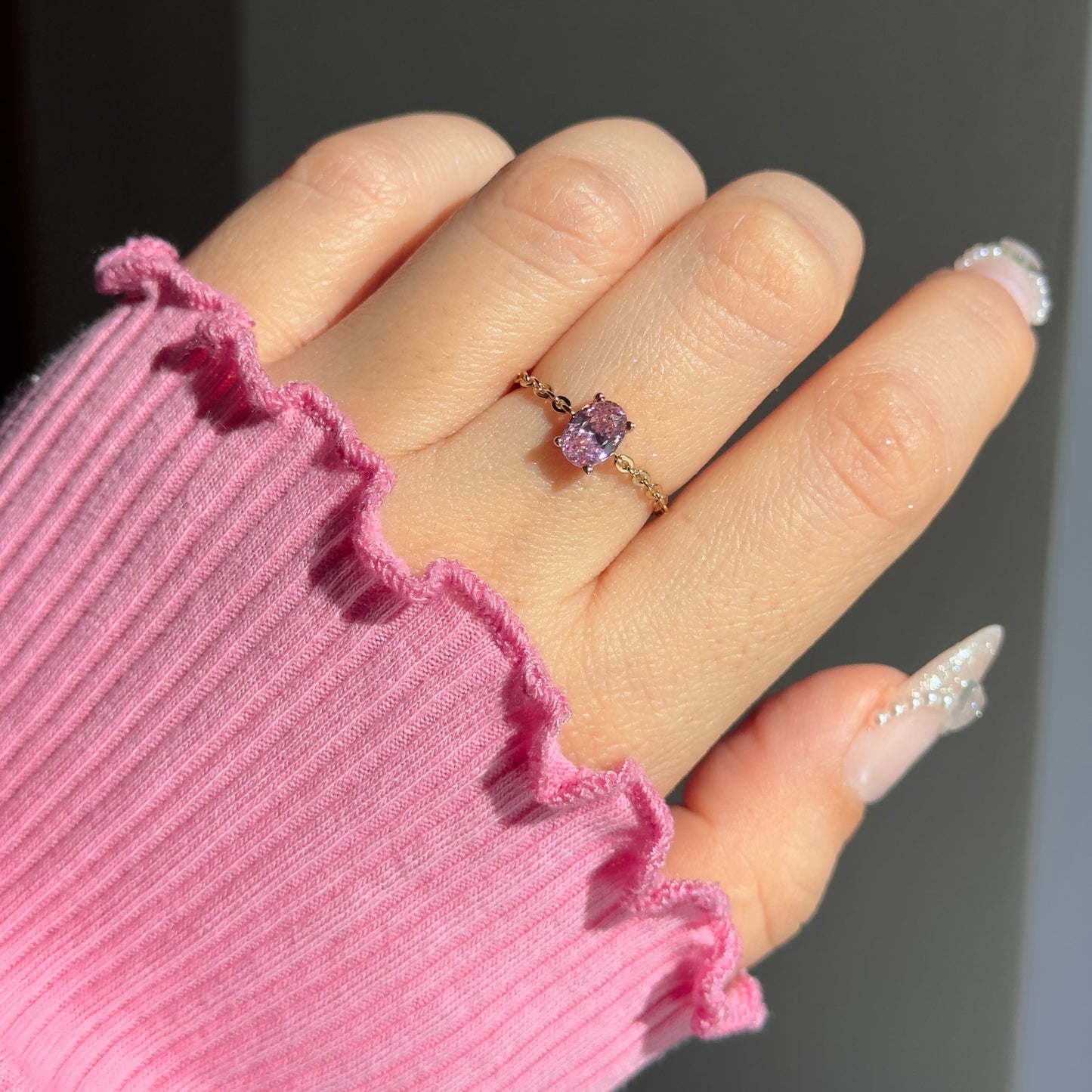 Minimalist adjustable pink ring in gold