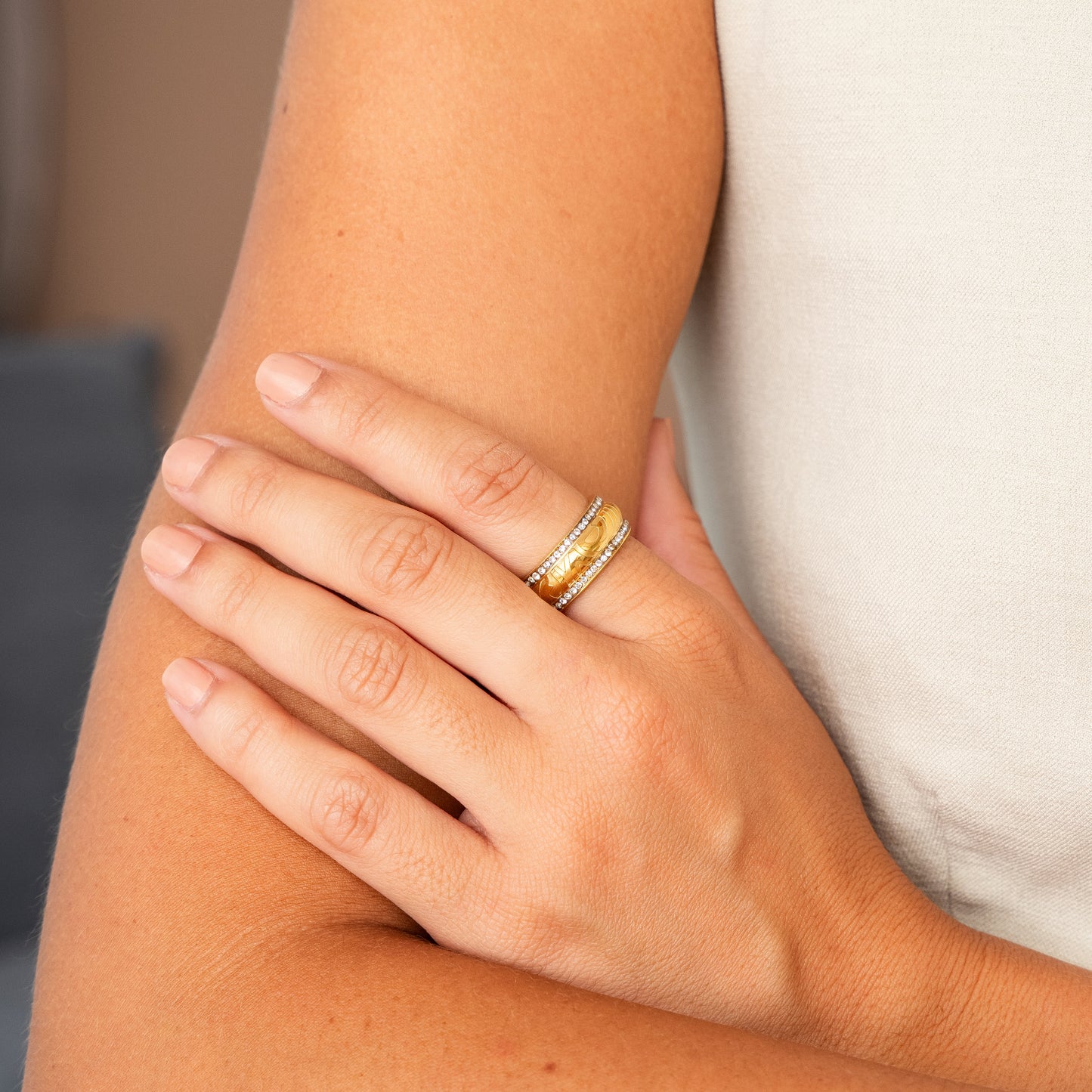 Paphos Luxe Steinring Gold in Geschenkbox