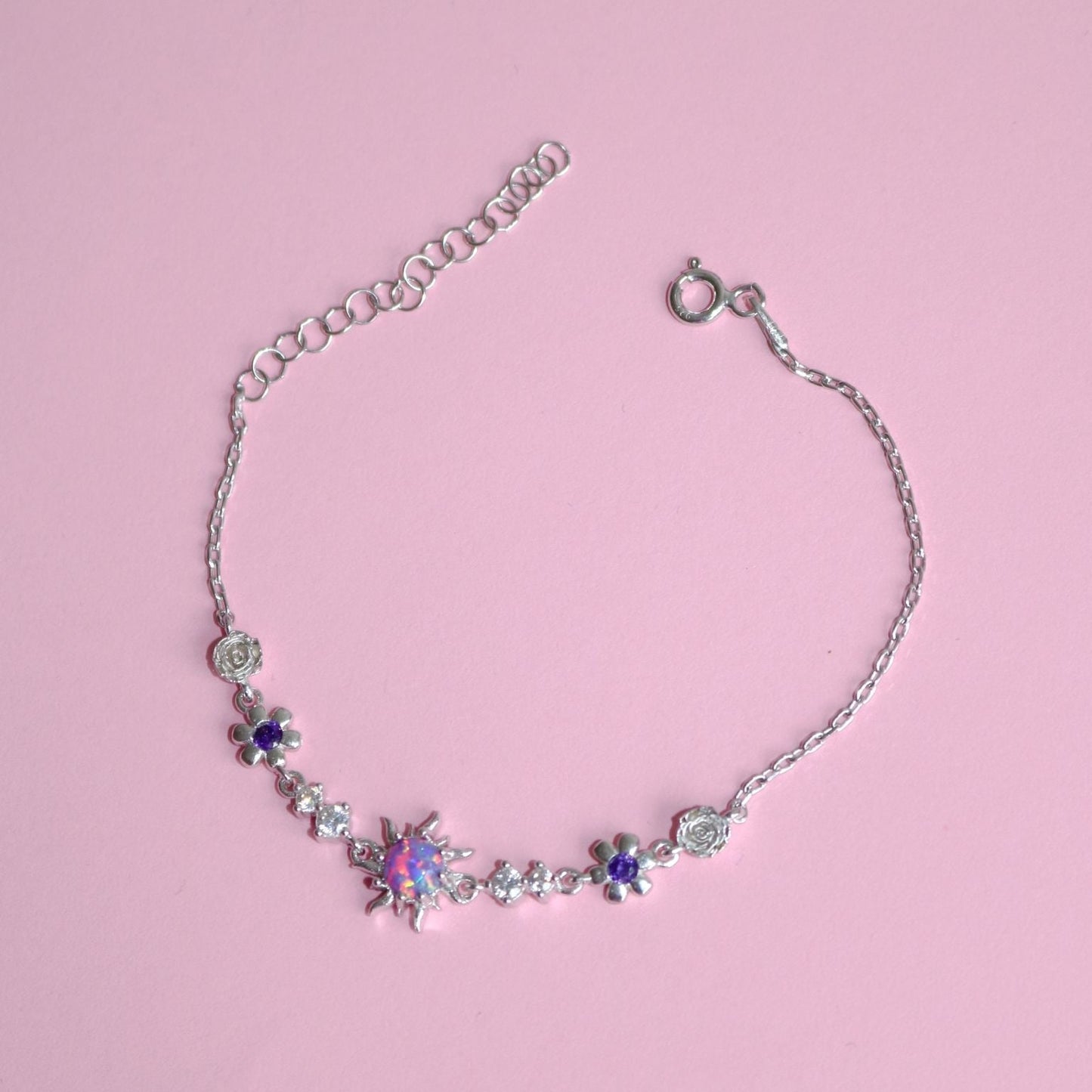 Princess-inspired bracelet with sunflower opal design