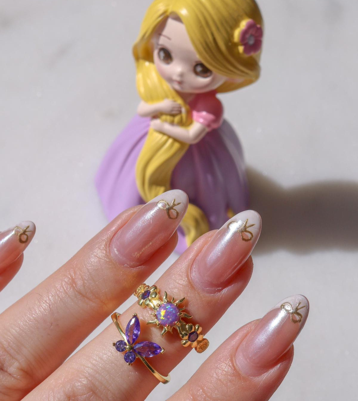 Delicate flower ring with opal shine, perfect gift