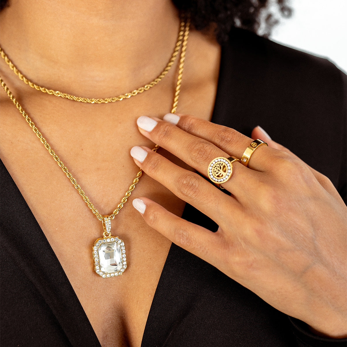 Detailaufnahme der Rope Chain Halskette Gold