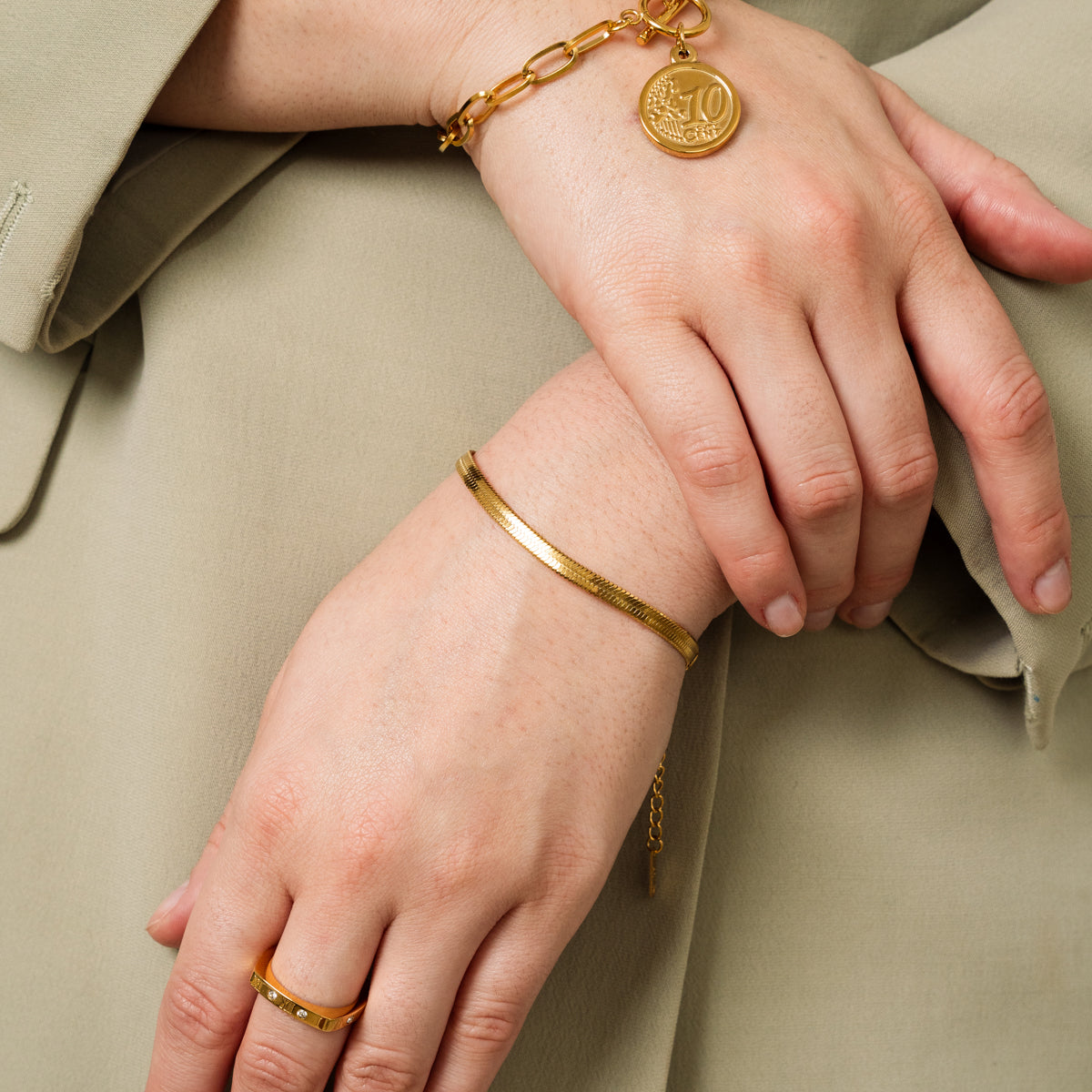 Schlangenarmband Gold in Geschenkbox