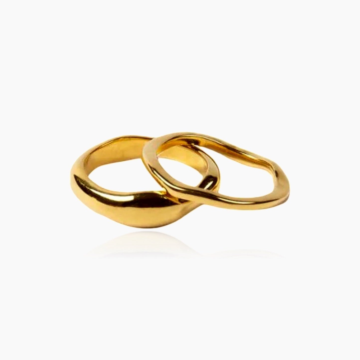 Stackable organic shape gold rings – front view