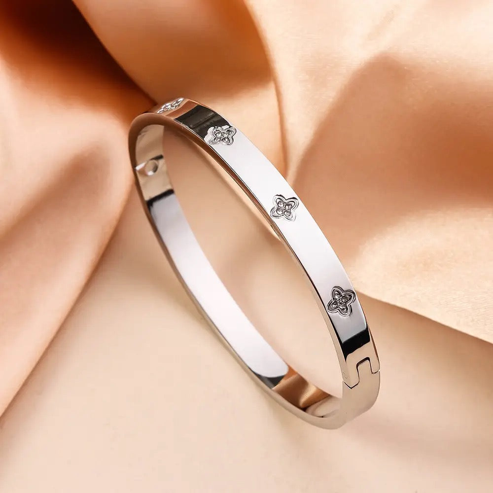 Close-up of stars bangle bracelet with crystals