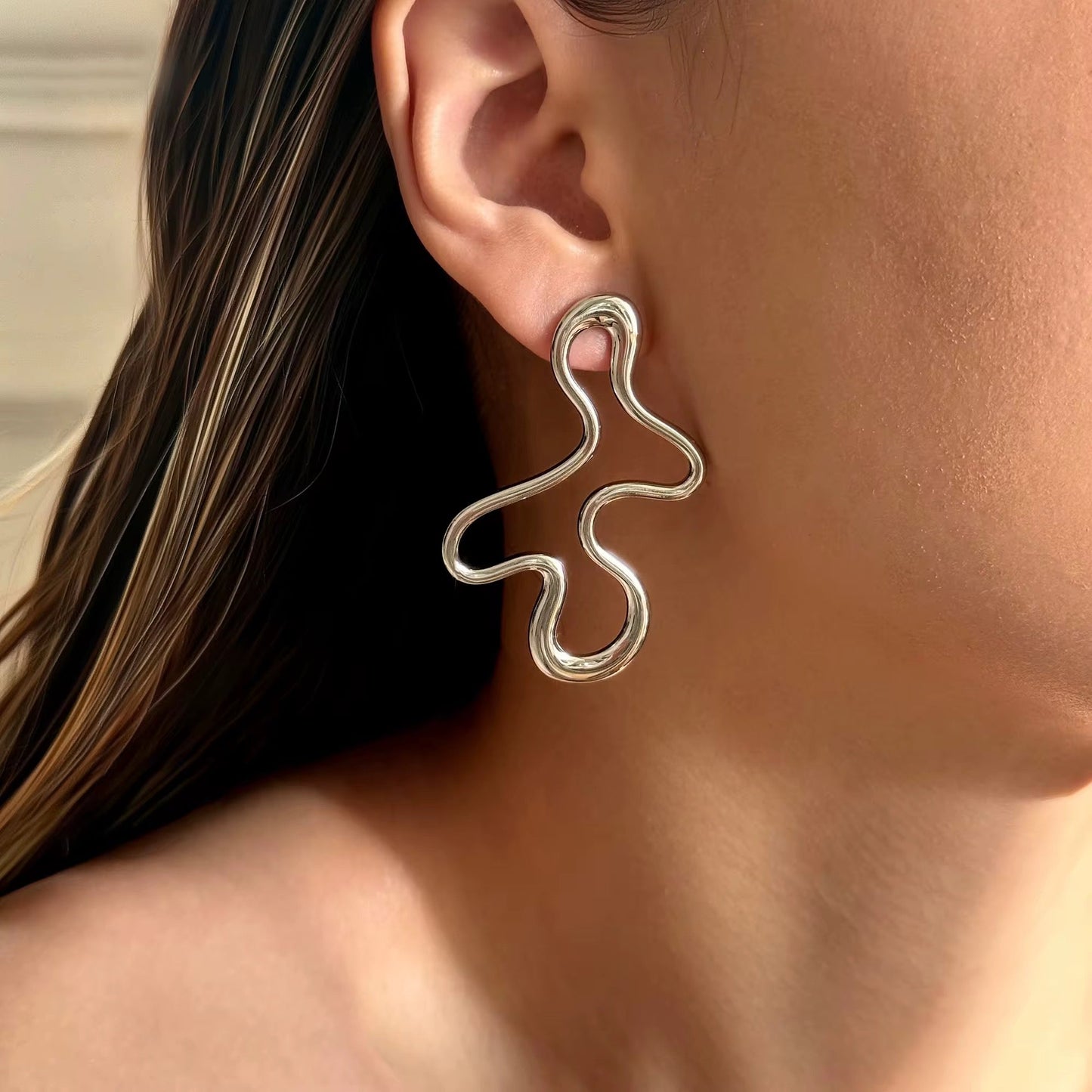 Geometric earrings in a ready-to-gift box