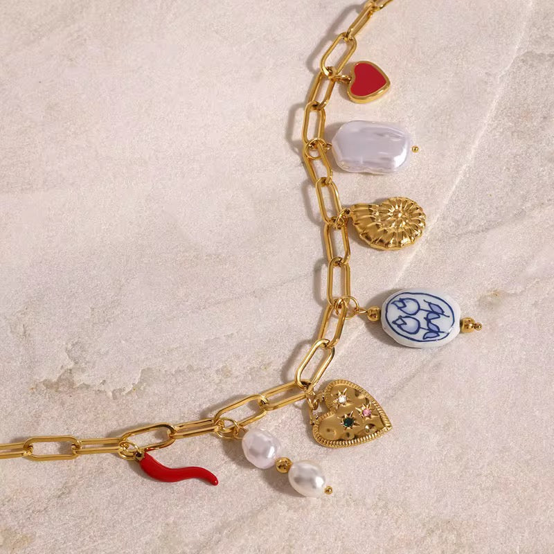 Summer necklace in gift-ready packaging
