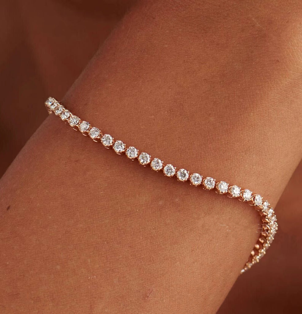 Delicate silver tennis bracelet – classic and waterproof – Loveness