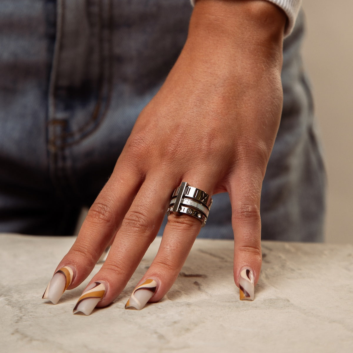 Triple Stack Ring Silber Winkelaufnahme