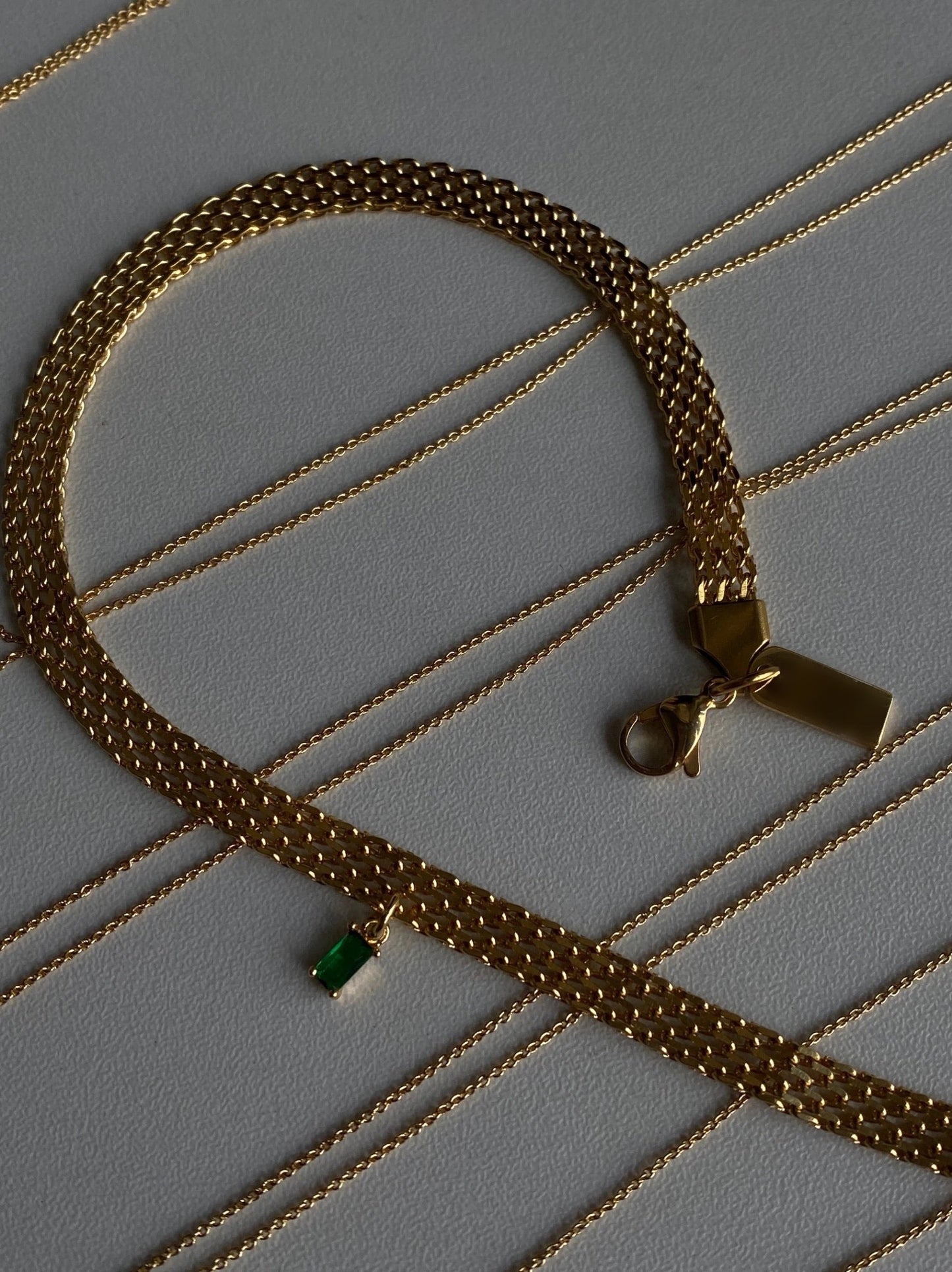 Waterproof mesh necklace with natural CZ stone