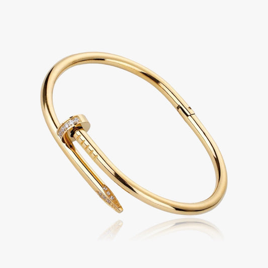 Minimalist bangle bracelet – front view in gold
