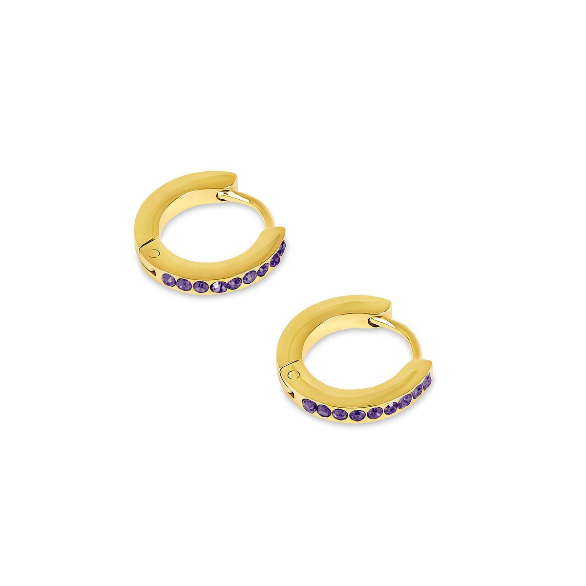 Birthstone Huggie Creolen Gold am Ohr getragen