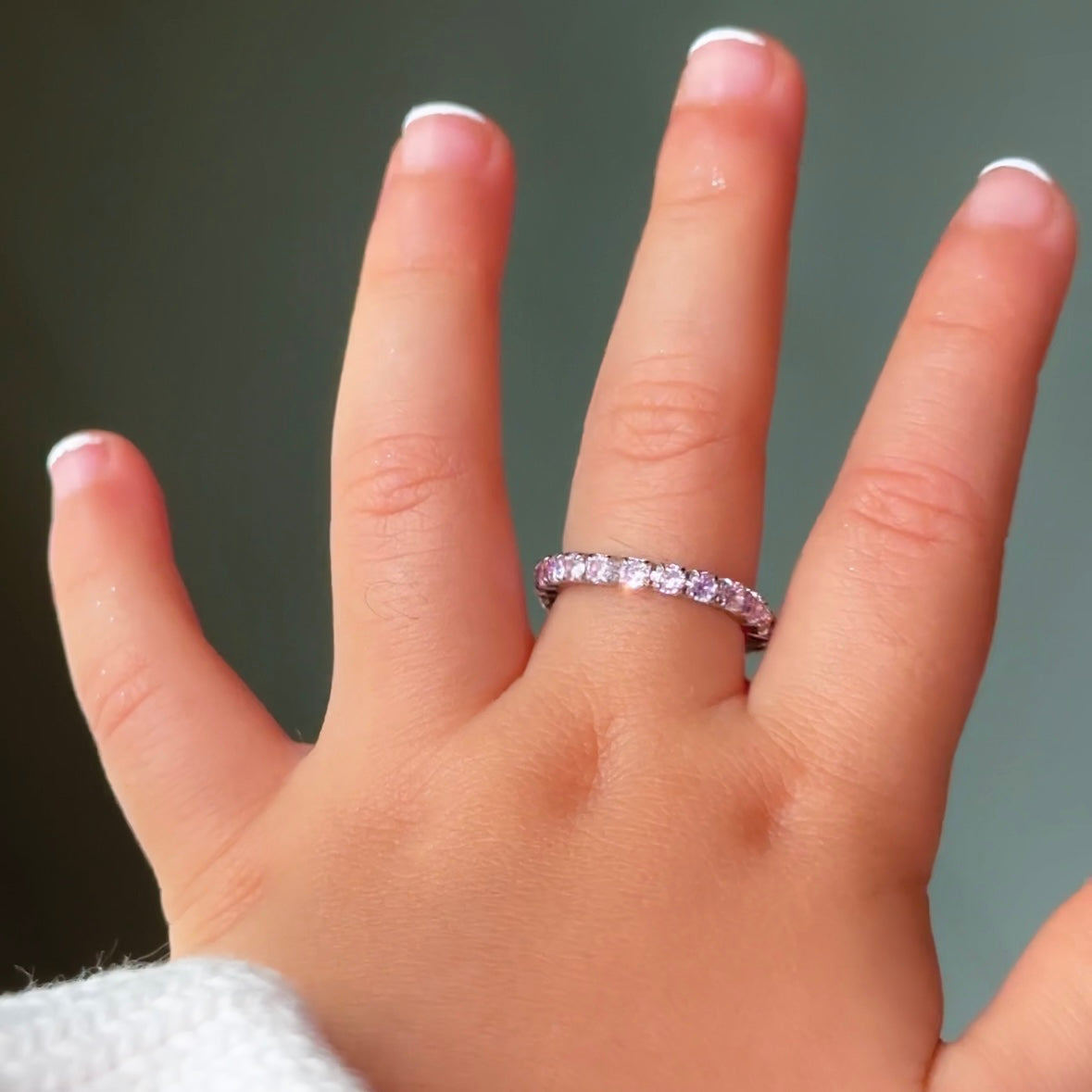 NEW! Tanzanite Blue & Pink- Eternity Chain Ring