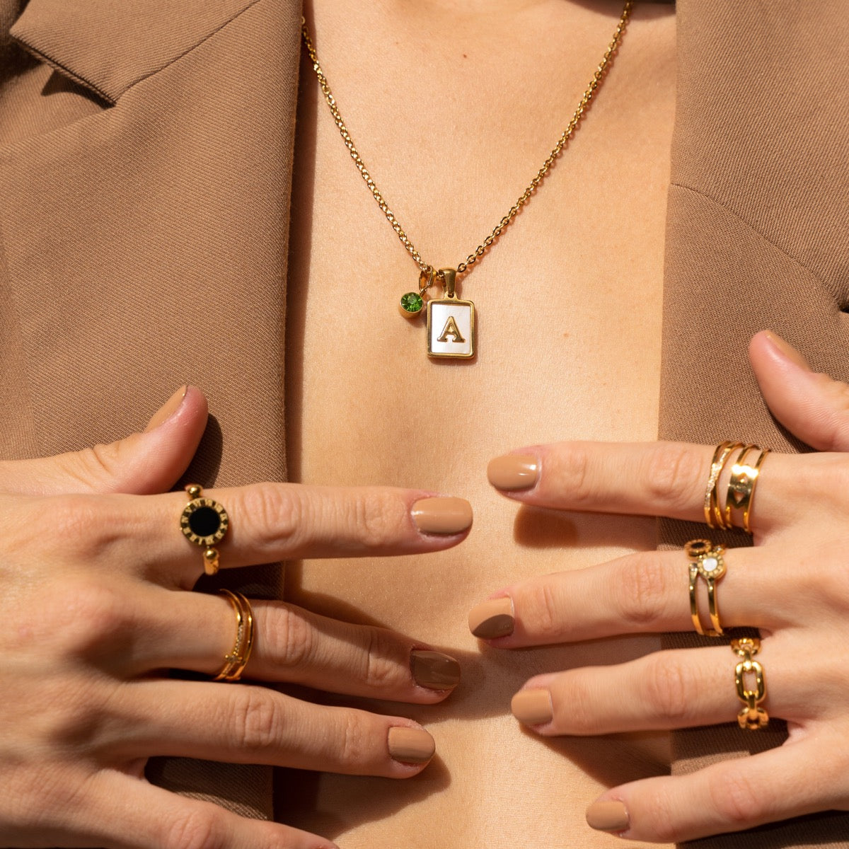 Detailaufnahme des Evil Eye Rings Gold