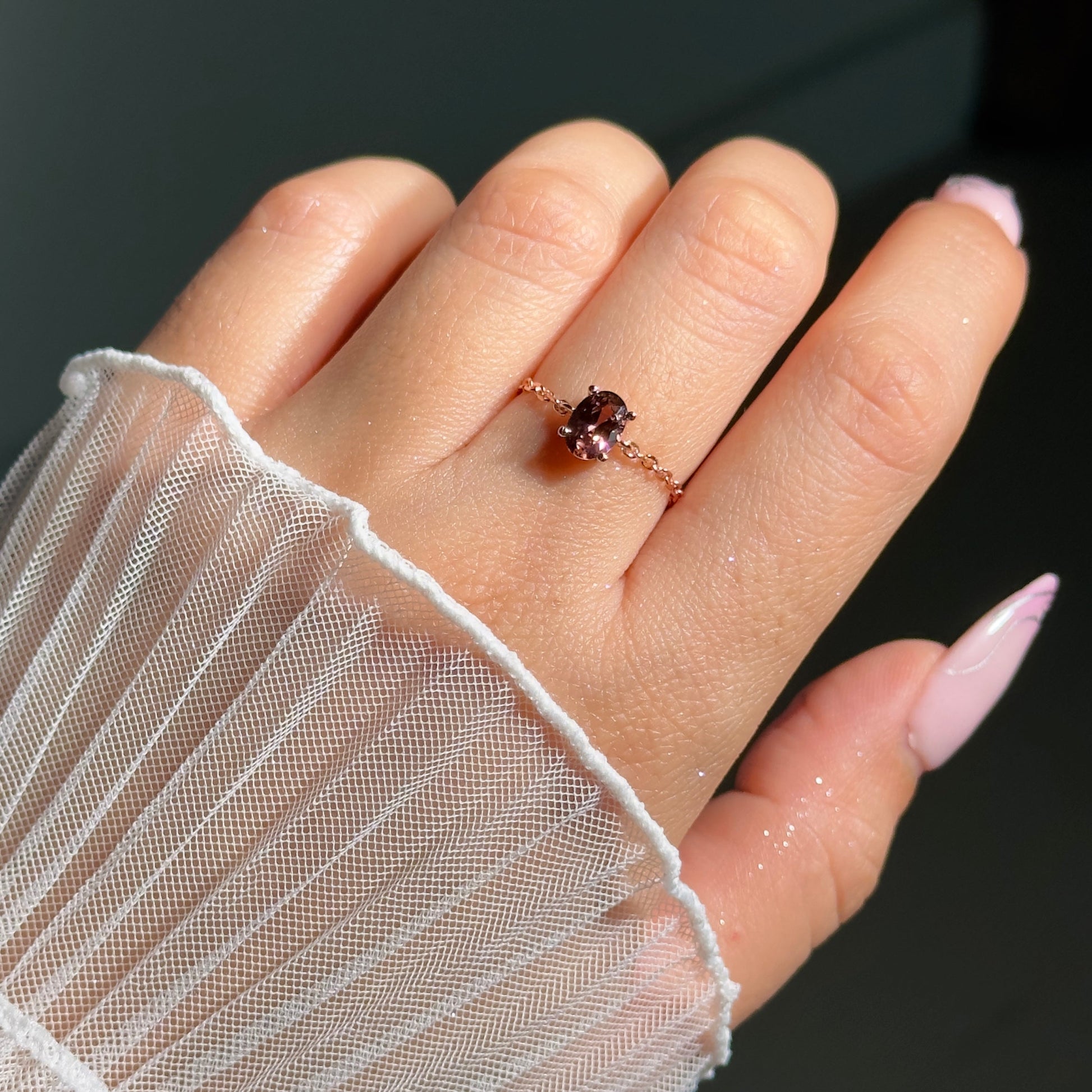 Chocolate Pink chain ring in elegant Loveness gift box