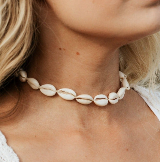 Handmade shell necklace and bracelet set inspired by Hawaii