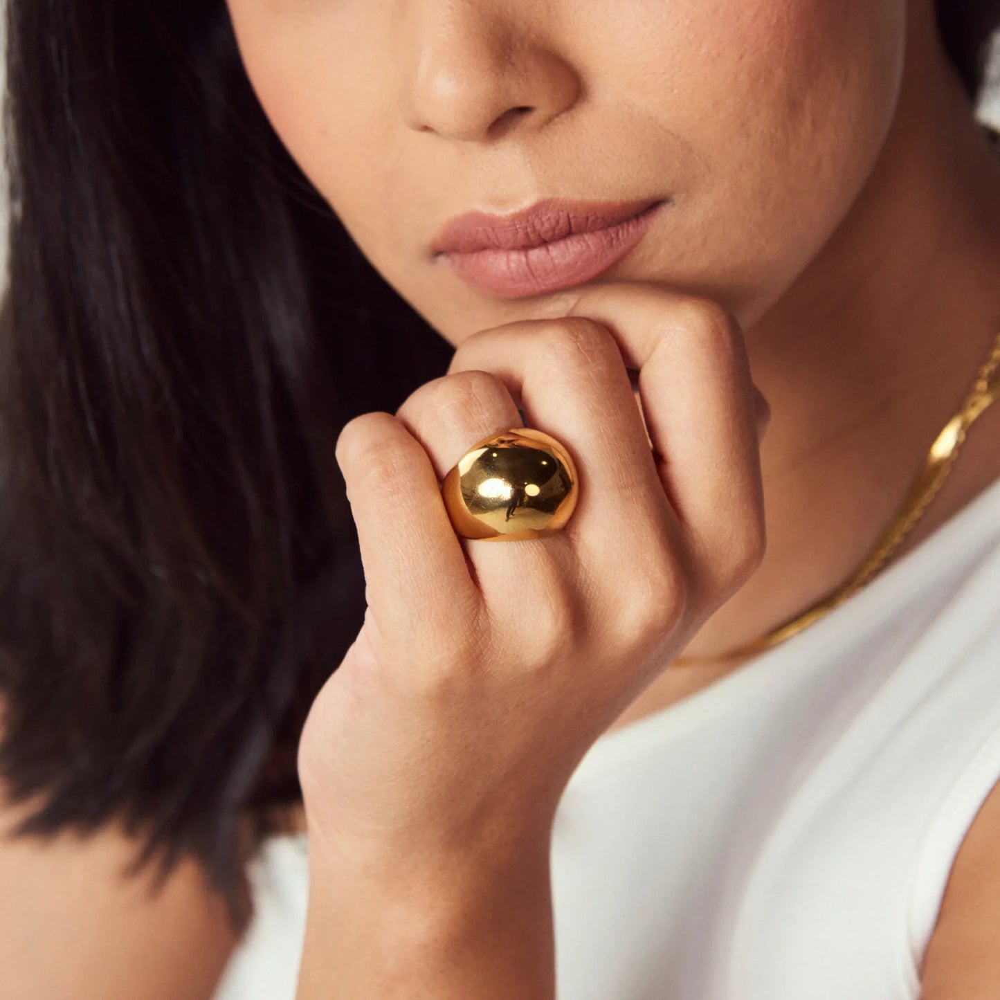 Organic sphere ring worn on hand – minimalist look