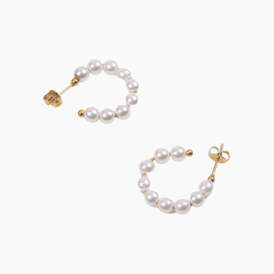 Front view of 18K gold pearl hoop earrings