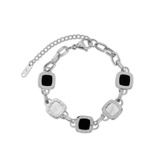 Quadratisches Monochrome Clip Kettenarmband Silber – Vorderansicht
