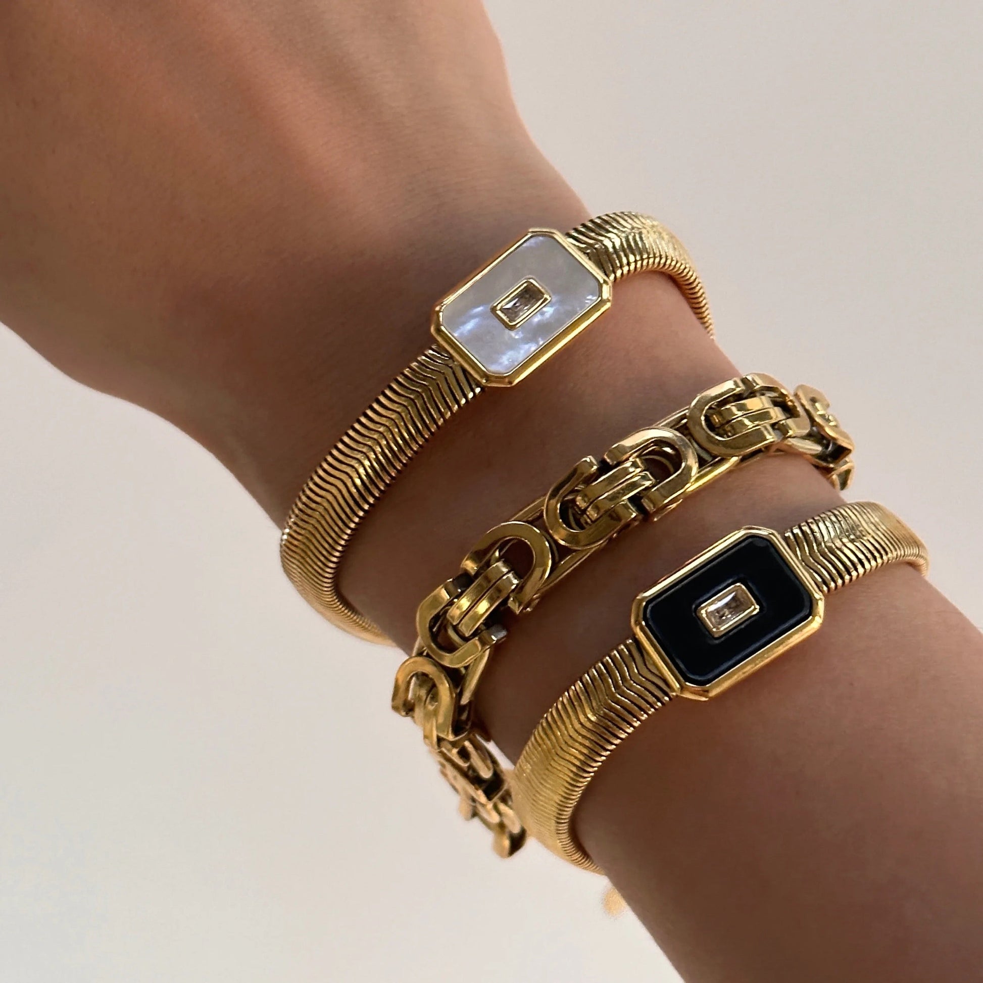 Santorini gold snake chain bracelet with rectangular design – Loveness