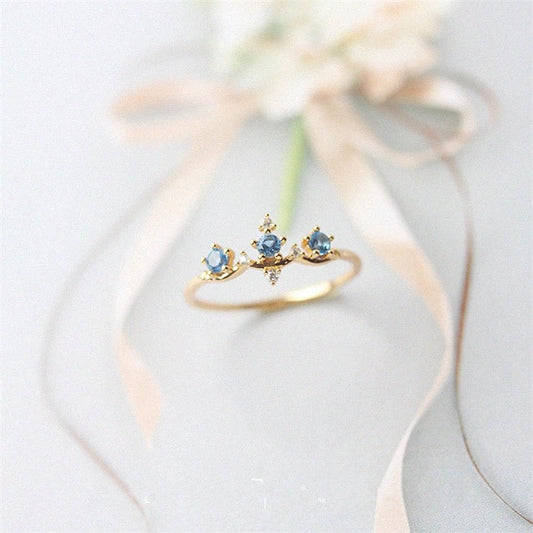Front view of blue sapphire ring in sterling silver